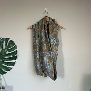 Pact Organic Cotton Brushstroke Floral Loop Scarf